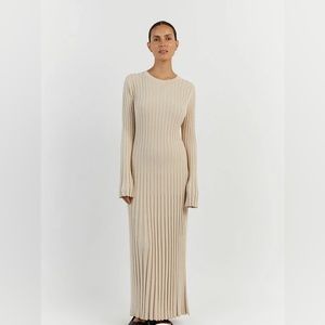 Crew Neck Long Sleeved Knit Midi Dress - Small